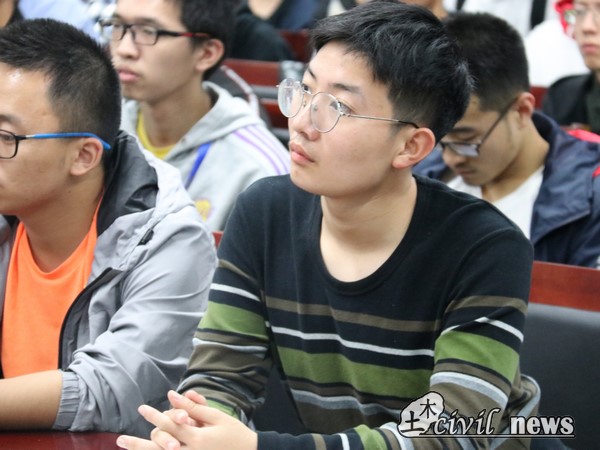 1571975764994047828.jpg 4.jpg